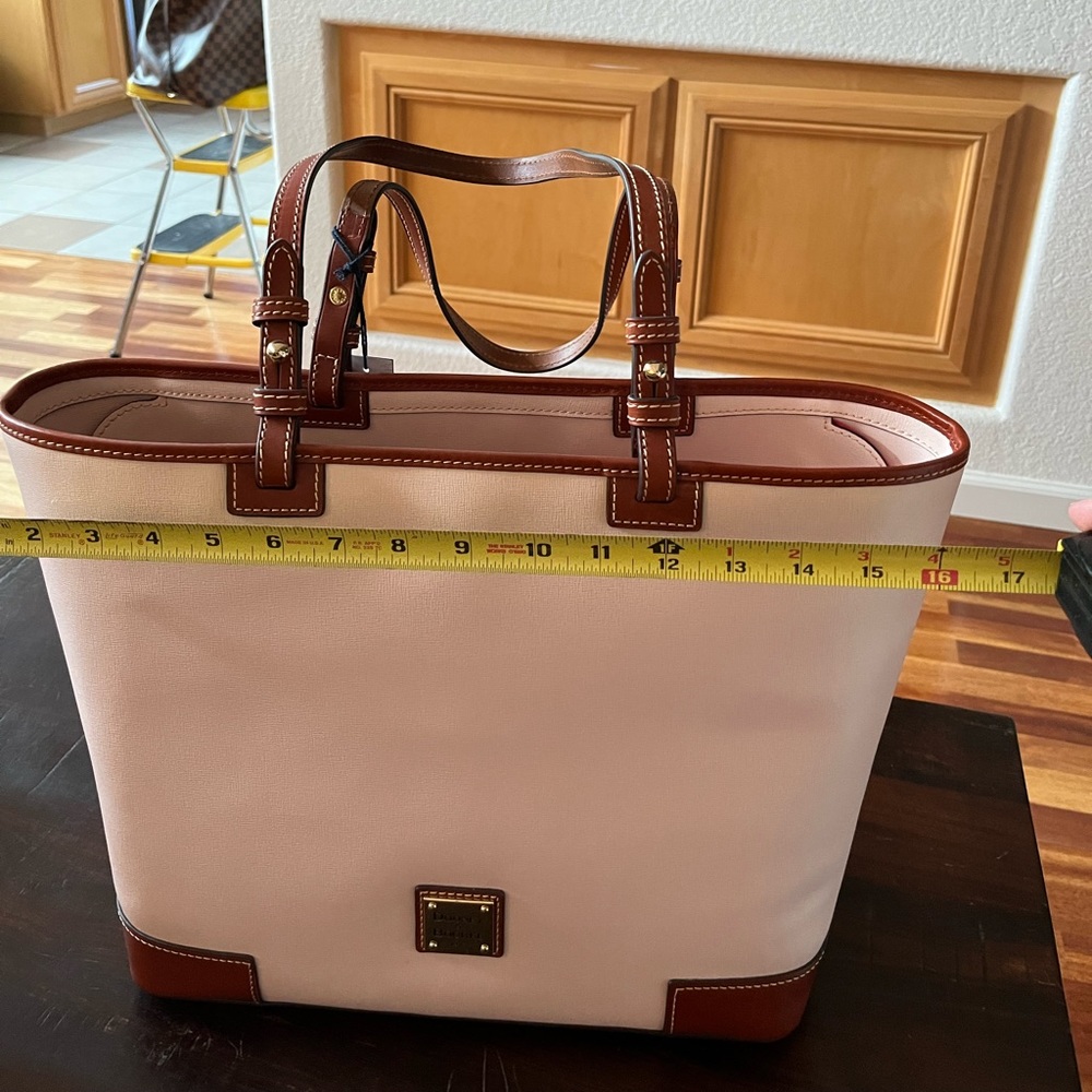 Dooney and Bourke pale pink pebble leather bag